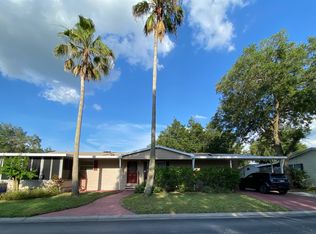 102 Strawberry Ridge Blvd, Valrico, FL 33594