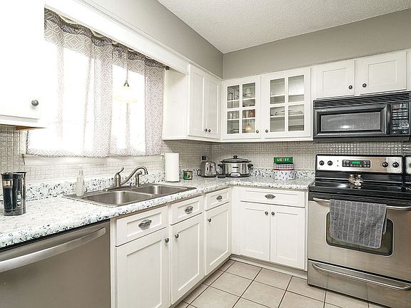 White Kitchen!