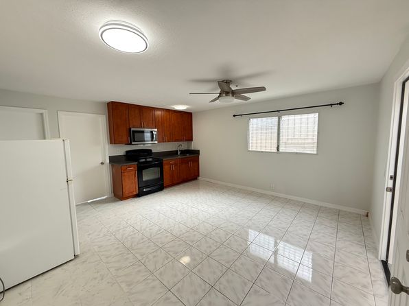921 Emmeluth Ln #2