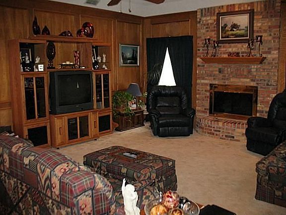 5th image of 2309 Christopher Dr