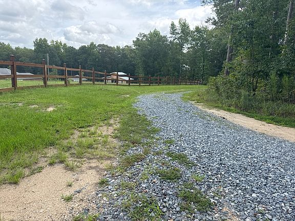 2nd image of 240 Tank Rd