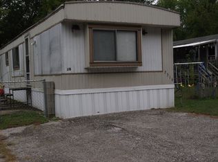 17311 E Us Highway 40 TRLR J8, Independence, MO 64055
