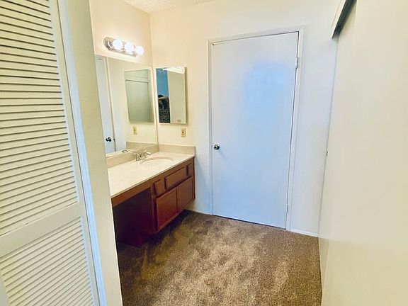 5th image of 5980 Dandridge Ln Unit 234