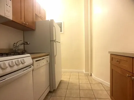 Rented by Bohemia Realty Group | media 2