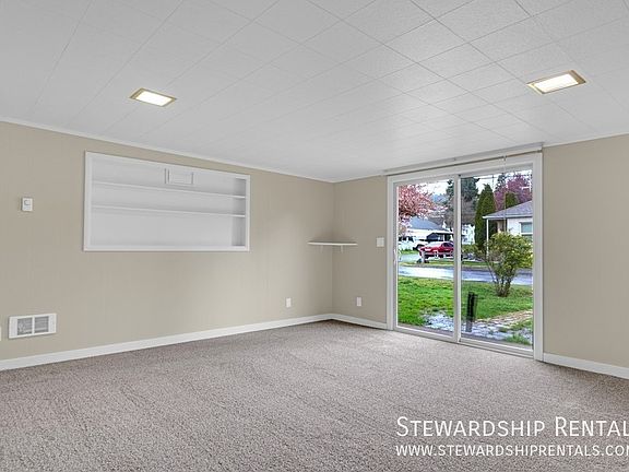 3rd image of 48172 Lauren Dr