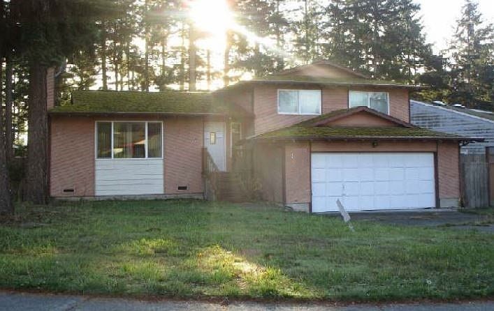 2nd image of 598 NW Ensign Dr