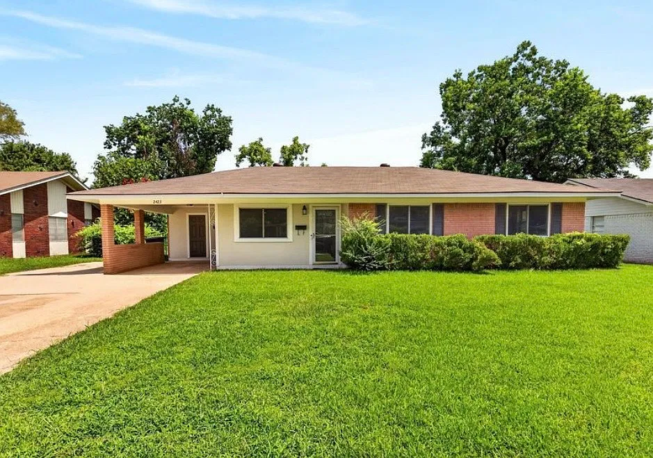 2423 Belmont Blvd