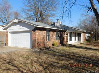 504 Bacone St, Muskogee, OK 74403