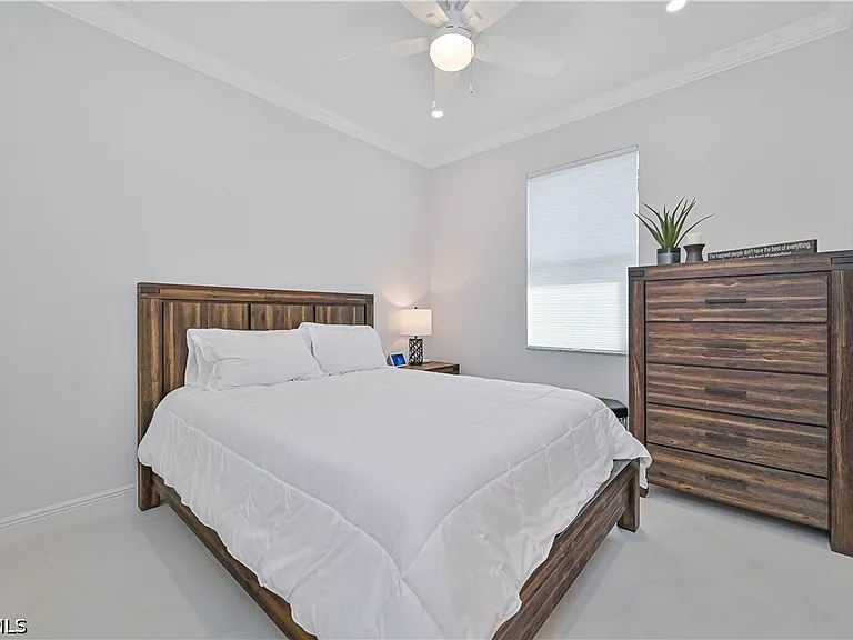 15550 Pascolo Ln — Photo 30