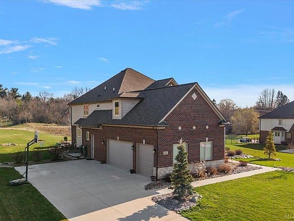 4th image of 8166 Morningside Dr
