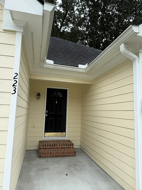 3 bed, 1269 sqft, $2,100 — Photo 3