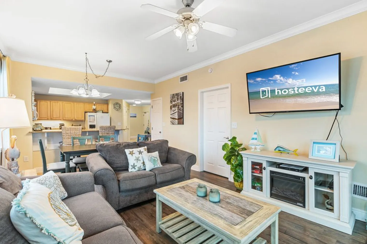 2 bed, 2.0 bath, 1237 sqft, $3,431 — Photo 3