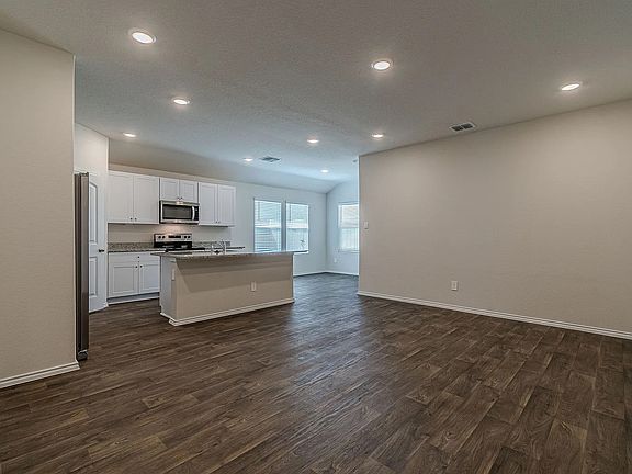 2nd image of 833 Bahia Pl #Tx78155