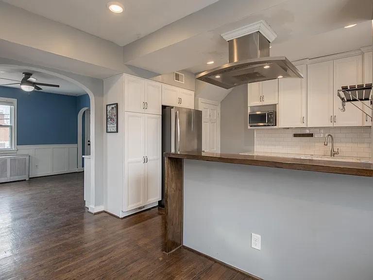 212 S Courthouse Rd — Photo 5