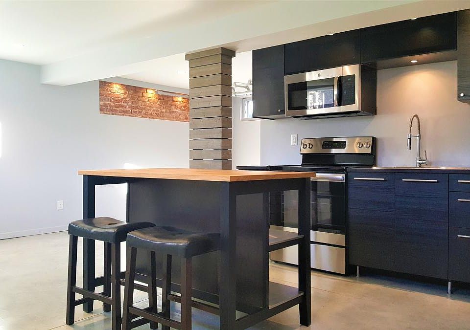 1st image of 4923 Davenport St APT 3