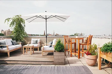 Sold by Space Marketing Shop