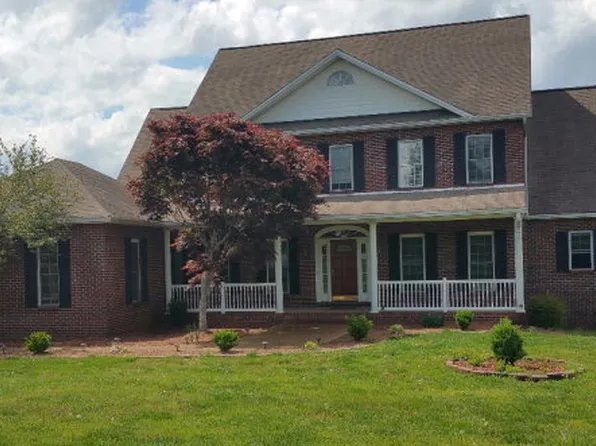 4409 Twin Creeks Dr, Cookeville, TN 38506