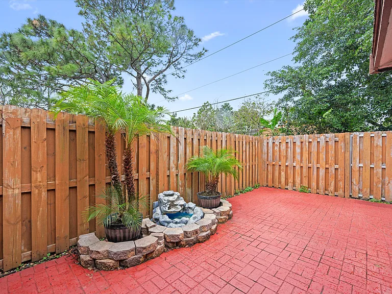 4163 Palm Bay Cir #C — Photo 12