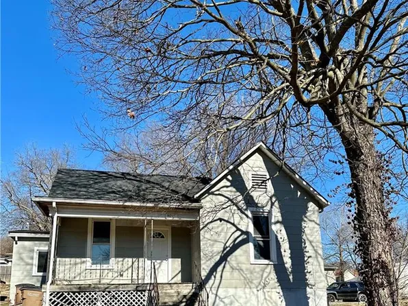 1017 Unity St, Atchison, KS 66002