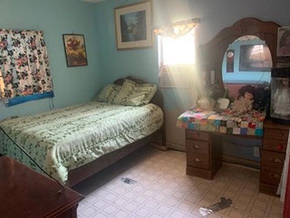 5th image of 418 Holguin