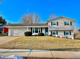 2118 Creek Rd, West Bend, WI 53090