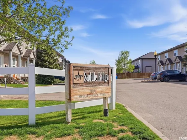 UNIT 15-300 MacCormack ROAD, Martensville, SK S0K 0A2