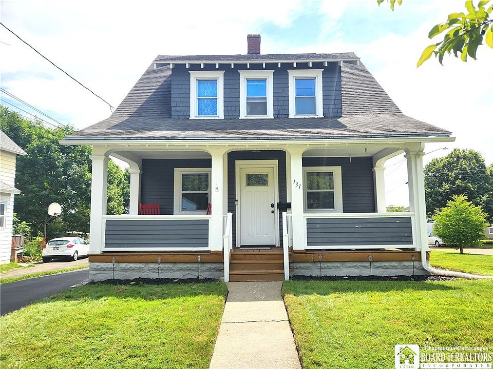 1st image of 131 Sampson St