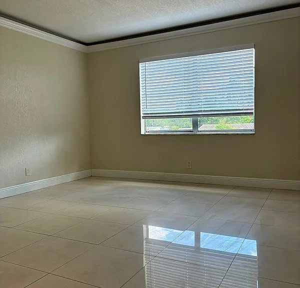 1300 Moffett St #209 — Photo 11