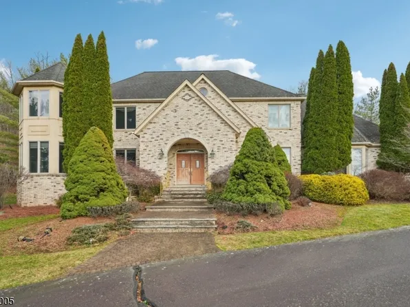 111 Chopin Dr, Wayne Twp., NJ 07470