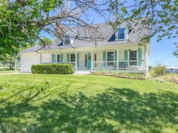 24345 Jingo Rd, Bucyrus, KS 66013