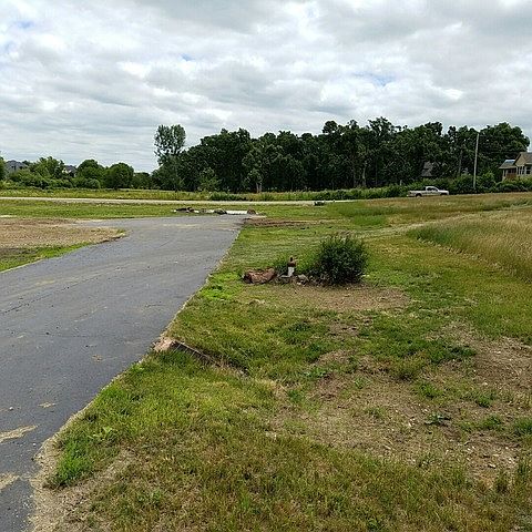 2nd image of 5203 S Skare Ct