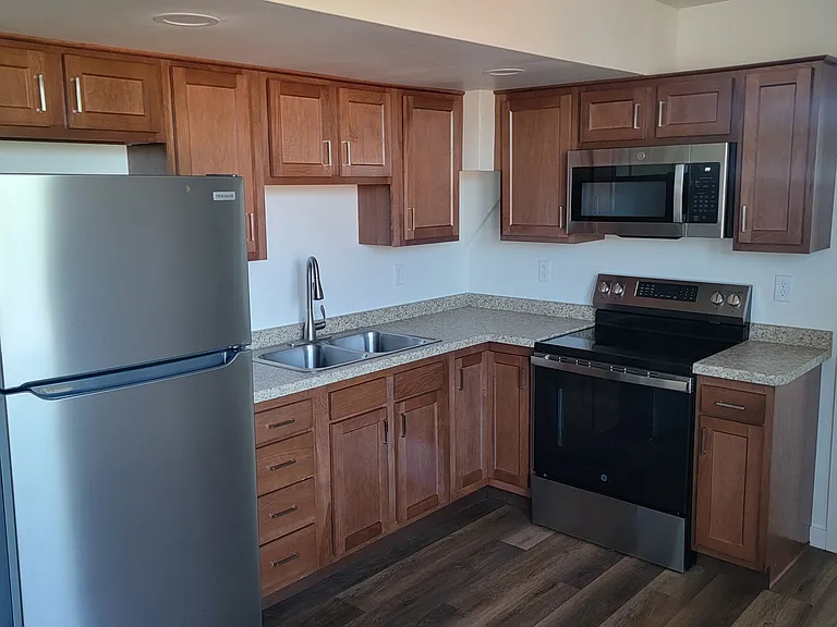 800 Quincy St #2 — Photo 1