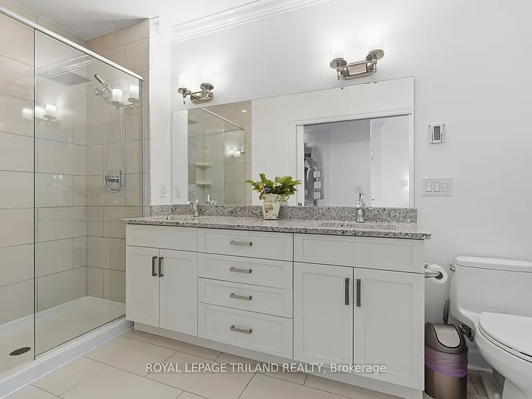240 Villagewalk Blvd #1403 — Photo 15