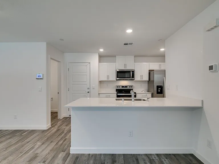 9849 Hidden Pass Ave — Photo 24