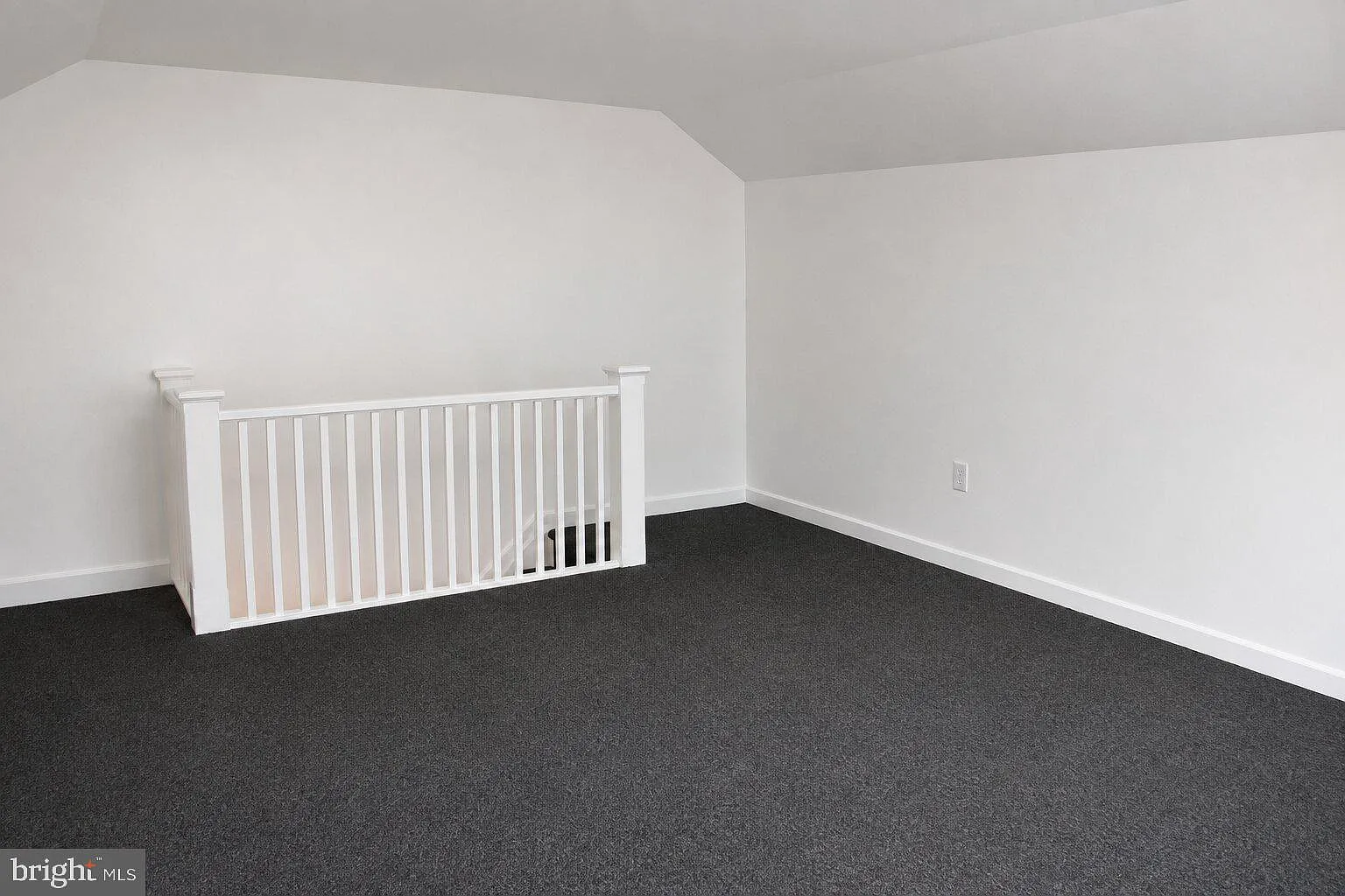 2 bed, 1.0 bath, 1500 sqft, $1,850 — Photo 4