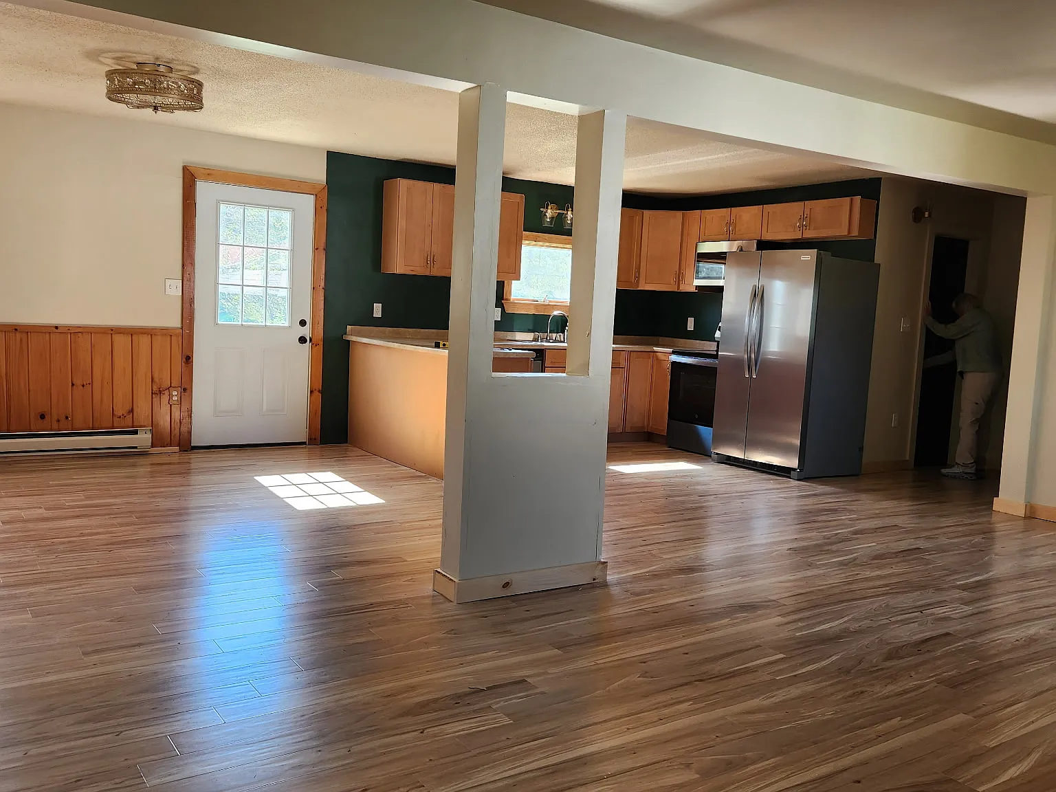 2 bed, 1100 sqft, $1,500 — Photo 3
