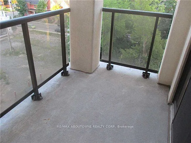 90 Charlton Ave W #503 — Photo 14