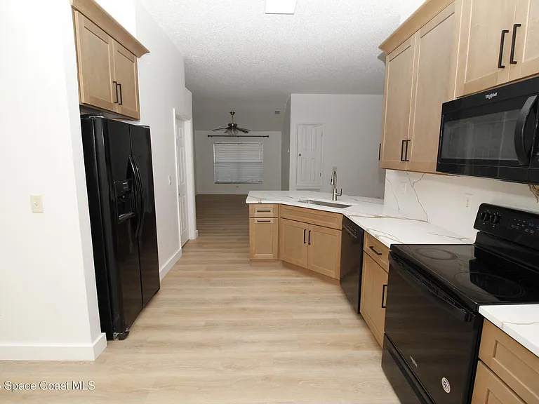 2440 Bridgeport Cir — Photo 7