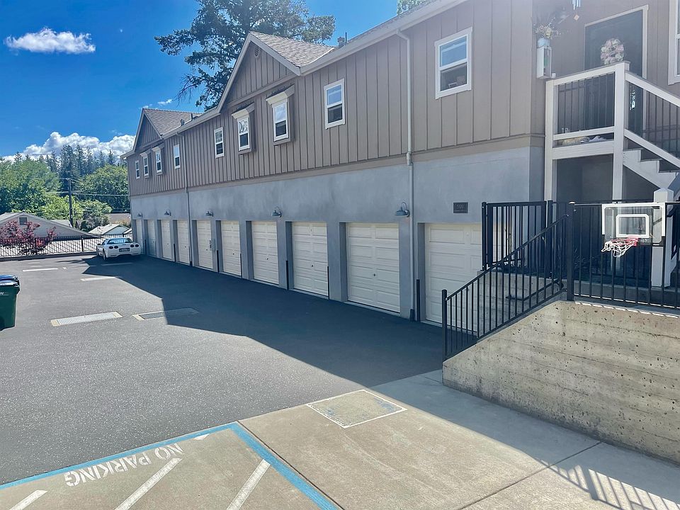 1st image of 500 Granite Hill Ct #2
