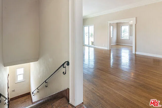4 bed, 3.0 bath, 2350 sqft, $6,500 — Photo 3