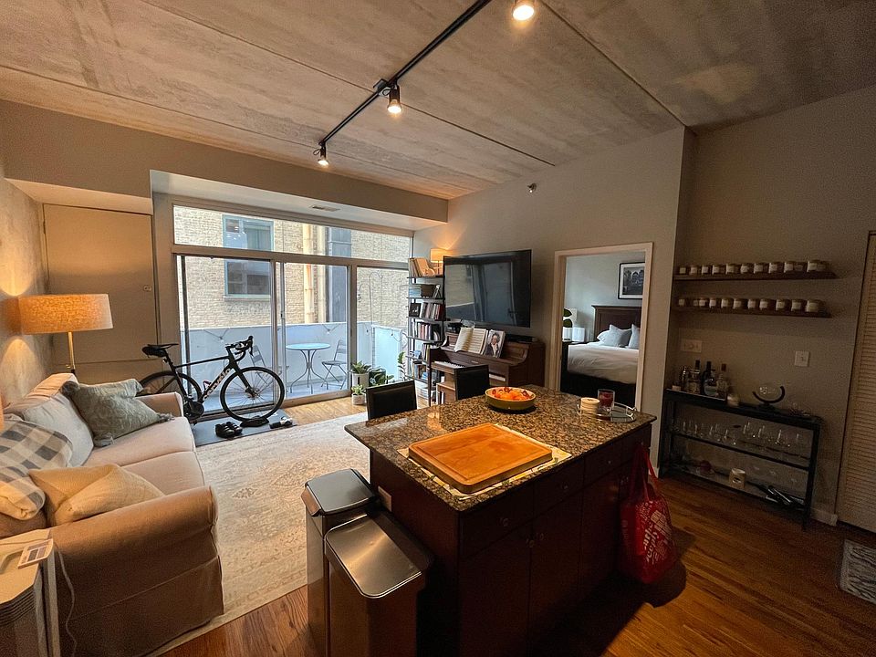 1st image of 630 N Franklin St APT 612