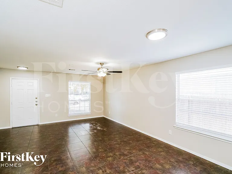 9538 Shetland Ct — Photo 3
