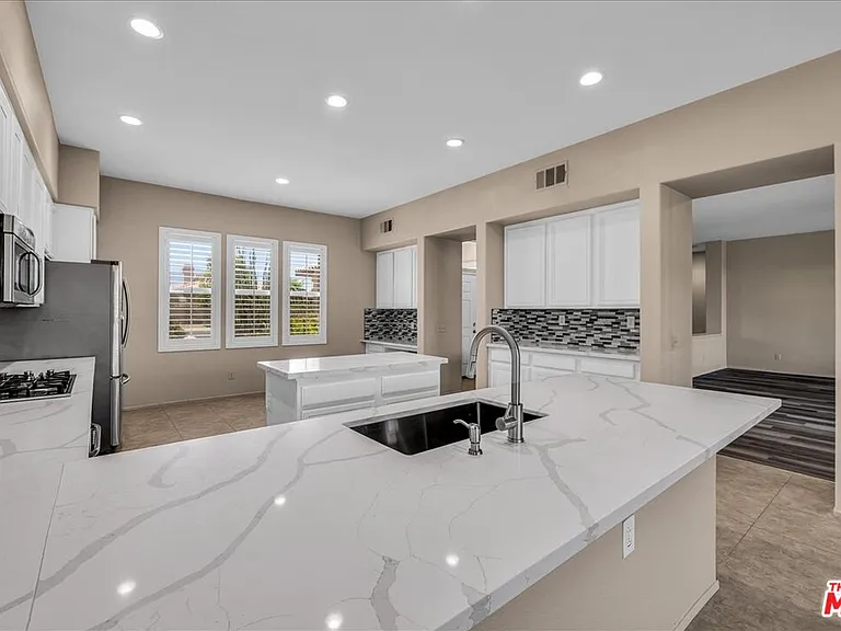 40808 Eastwood Ln — Photo 13