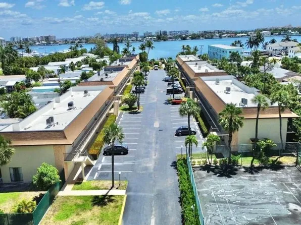 720 N Dixie Hwy APT 203, Lantana, FL 33462