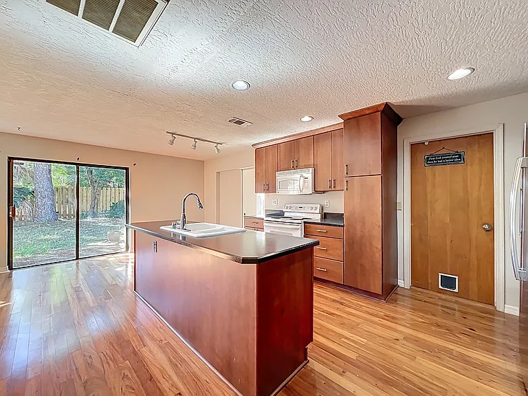 640 Casa Grande Dr — Photo 6