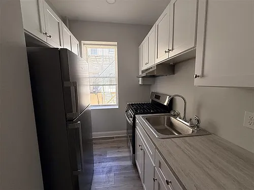 74 Kirkland St Photo 1