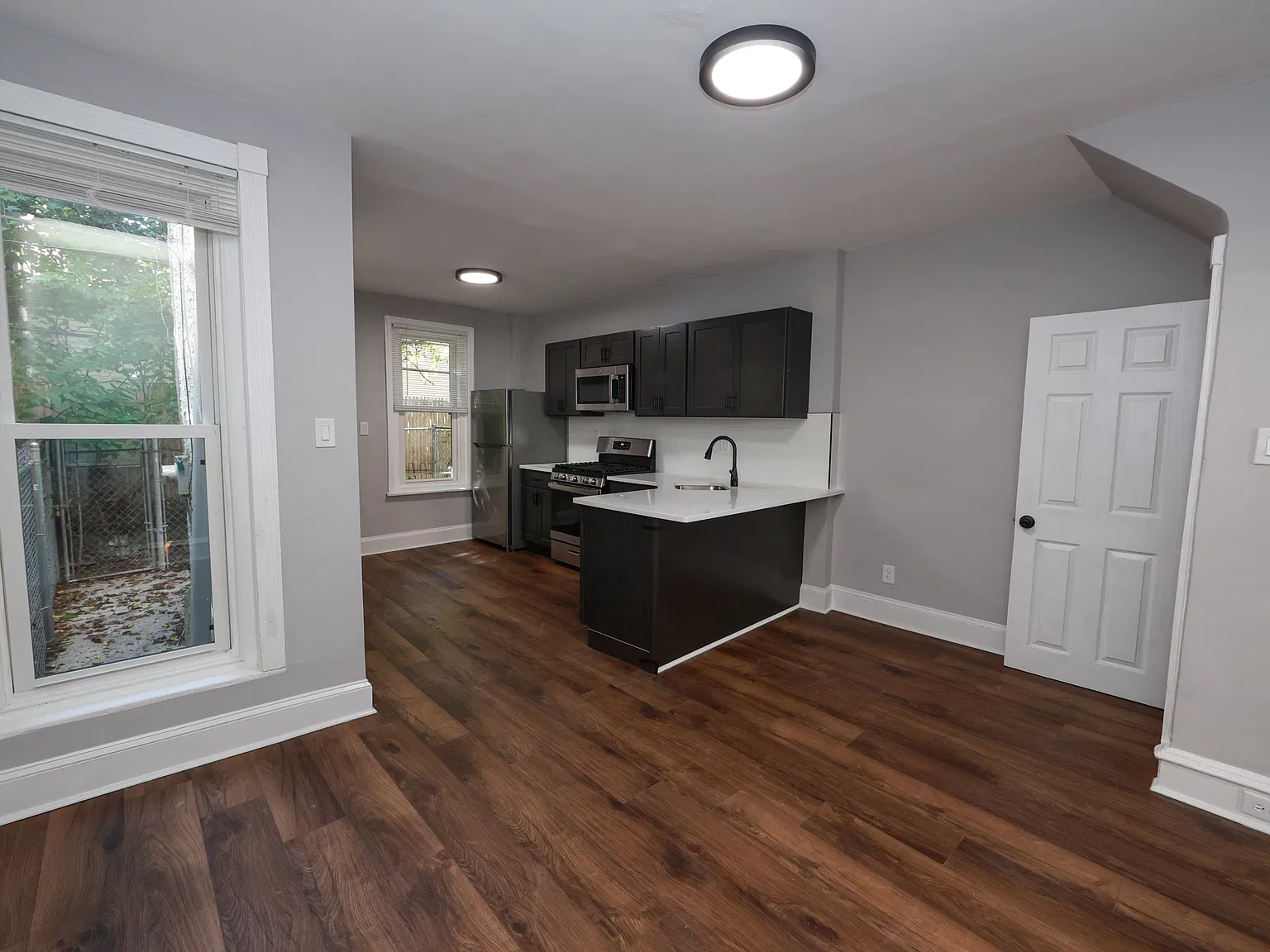 5512 Crowson Street - 1 — Photo 4