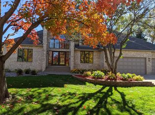 3825 Dunbar Ct, Minneapolis, MN 55443