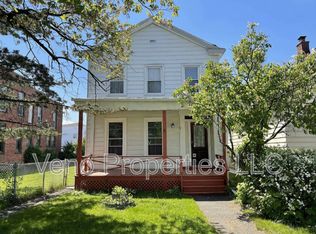1813 3rd Ave APT 1, Watervliet, NY 12189
