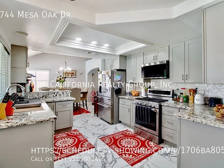 8744 Mesa Oak Dr — Photo 17